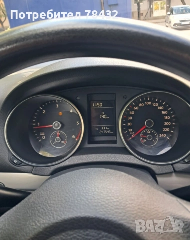 VW Golf 1.6 TDI, снимка 4 - Автомобили и джипове - 54538727