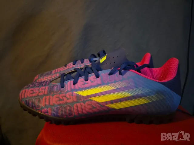 Adidas Messi-оригинални стоножки-номер 45.5-46