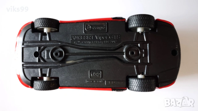 Bburago 2013 SRT Dodge Viper GTS - Мащаб 1:32, снимка 8 - Колекции - 53996549