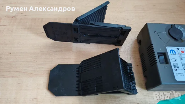 Нов PSA Peugeot-Citroen MOPAR компресор за гуми 12V-12А-144W в чантичка с лепило, снимка 12 - Аксесоари и консумативи - 55597472