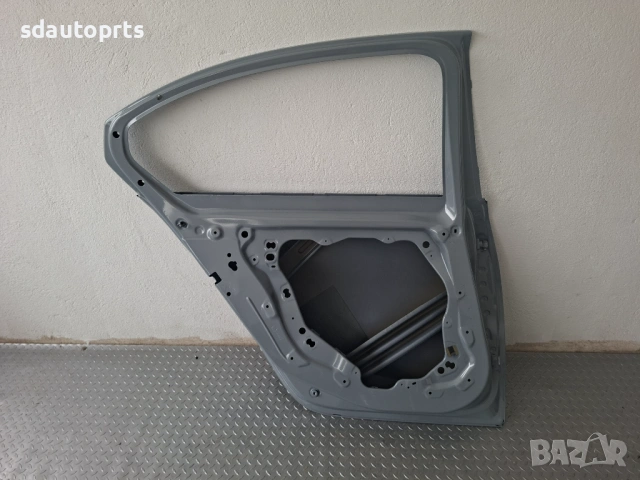 Нова Оригинална Алуминиева Задна Лява Врата BMW 3 G21 - Сива, снимка 4 - Части - 54108420