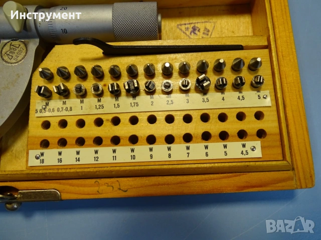 Резбомерен микрометър DDR Suhl Thread Мicrometer 25-50mm, снимка 2 - Други инструменти - 54916117