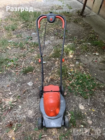 Електрическа косачка ELECTROLUX RE330, снимка 2 - Градинска техника - 55362360