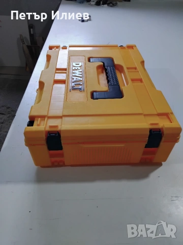 4 L-BOXX и 2 зарядни, снимка 10 - Куфари с инструменти - 55051608