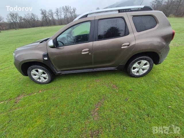 Dacia Duster 1,6 I, снимка 7 - Автомобили и джипове - 55003773