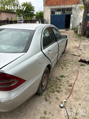Продава се на части Mercedes c220 2.2CDI 2002, снимка 9 - Части - 54478991