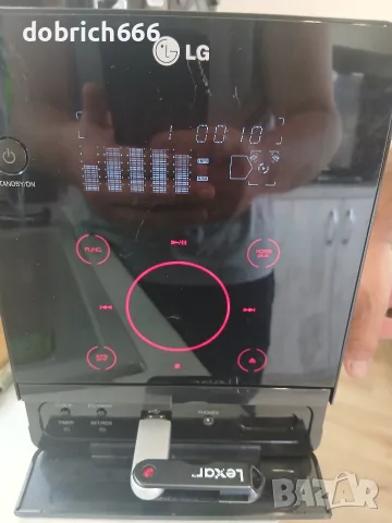 Аудио уредба LG USB CD Aux FM touchscreen флашка диск аукс с тонколони 50 евро, снимка 5 - Аудиосистеми - 55413651