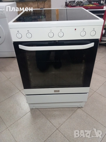 Печка с керамични котлони VOSS Electrolux