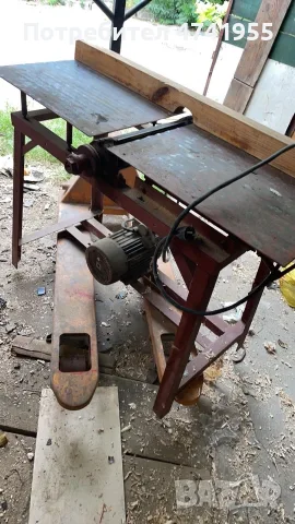 Продавам дърводелски машини 