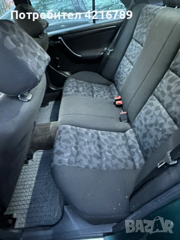 Mercedes-Benz C 180 Газ-Бензин, снимка 7 - Автомобили и джипове - 53991509