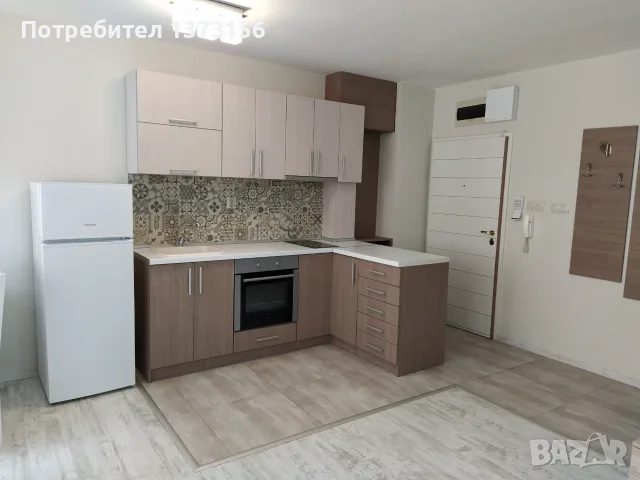 Собствени дава под наем тристаен в Центъра до Капана, снимка 2 - Апартаменти - 55527555