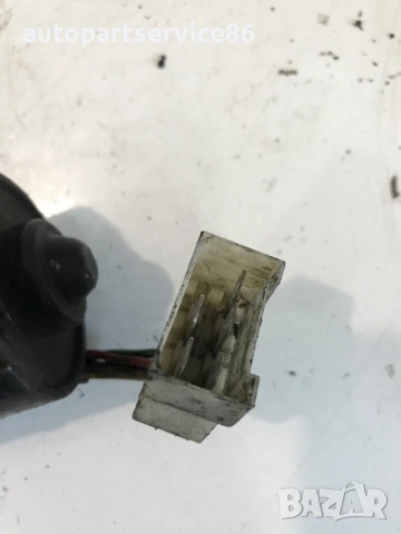 Преден мотор за чистачки за Mercedes Sprinter (1998) 0390241345, снимка 2 - Части - 54179001