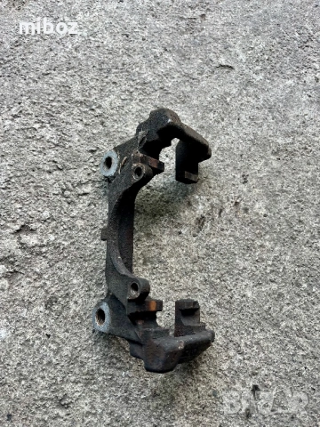 Спирачен апарат преден Фолксваген Пасат VW Passat b6, снимка 6 - Части - 54385771