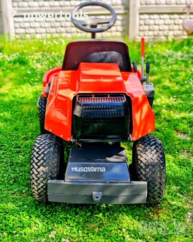 Тракторна косачка Husqvarna Rider 970-12 | 12 HP Briggs & Stratton, снимка 9 - Градинска техника - 54292797