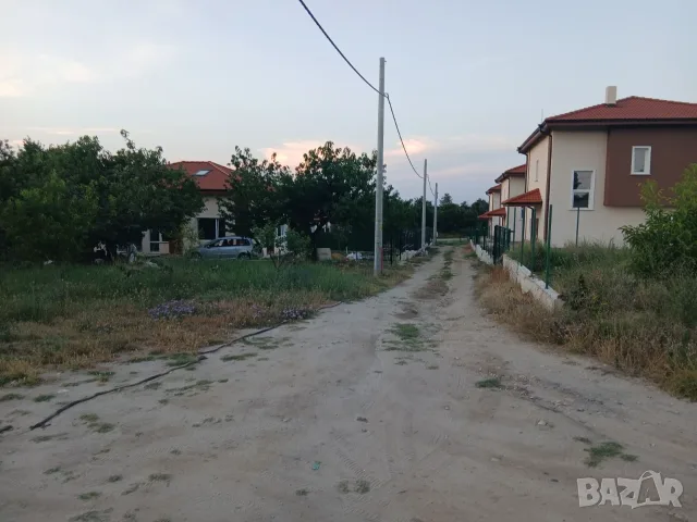 Продавам парцел в с. Приселци с ПУП за жилищно строителство