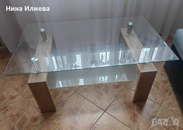 Продавам холна маса