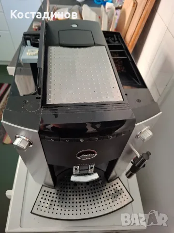 Кафеавтомат Jura Impressa F50, снимка 3 - Кафемашини - 55674368
