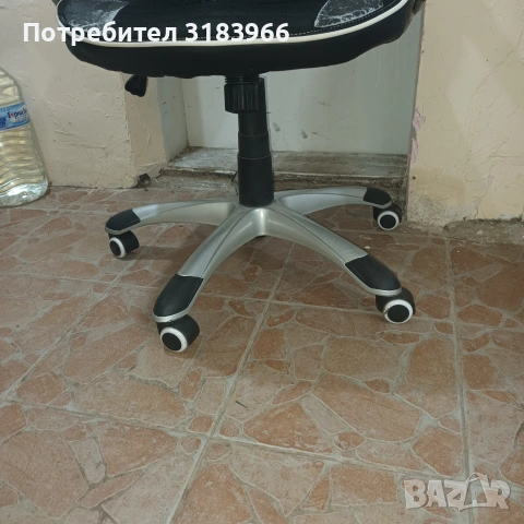 геймърски стол въртящ се на колела, снимка 4 - Столове - 55192585