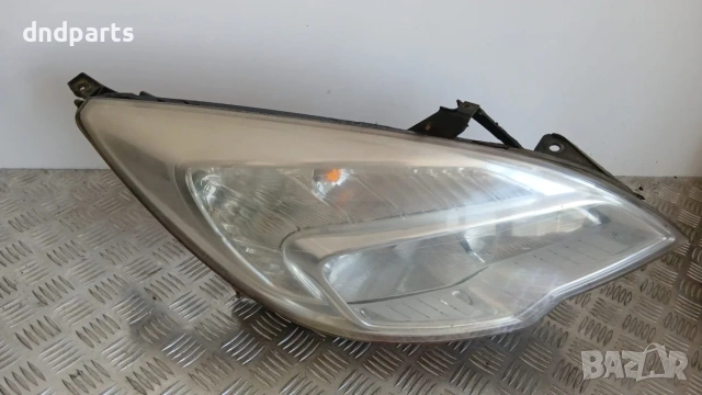 Десен фар Opel Meriva 2011