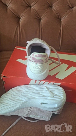 Nike НОВИ 40€, снимка 7 - Маратонки - 54300190