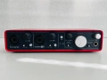 Focusrite Scarlett 2i4 (1st Gen) USB Audio Interface, снимка 2