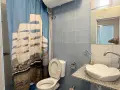 Нощувки в апартамент на частен плаж в гора с голям и малък басейн, снимка 8