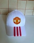 Шапка и шорти adidas Manchester United , снимка 1