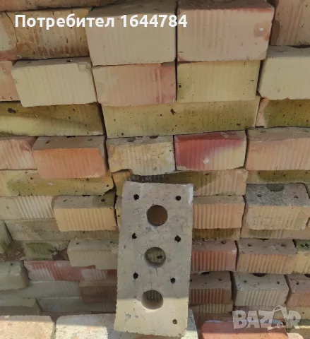 Продавам тухли единички 