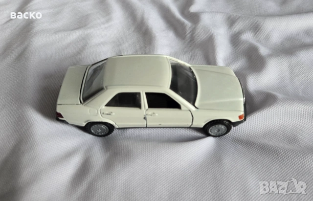 Mercedes Benz 190 190 E Cursor-Modell 1182 мащаб 1/35 Федерална Република Германия, снимка 8 - Колекции - 54194871