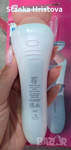 Дамска самобръсначка Philips series 6000., снимка 6 - Електрически самобръсначки - 55258765