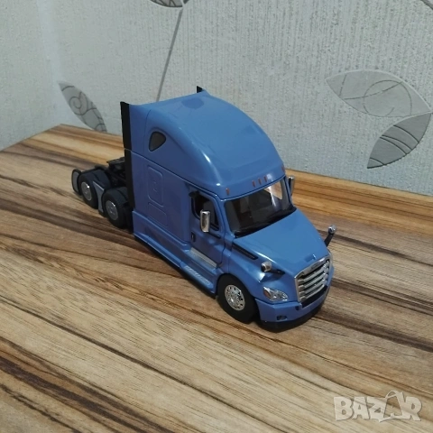 Колекционерски модел мащаб 1:50