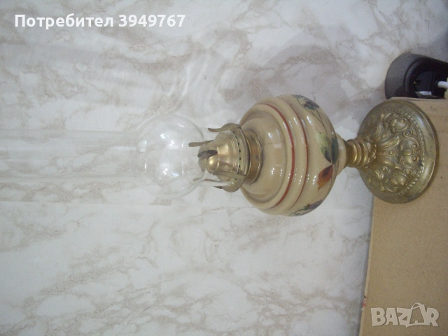 Стара газова лампа.