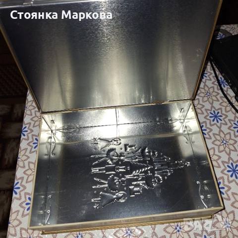 Две големи метални кутии от Англия, снимка 4 - Декорация за дома - 50667433