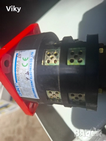 двупозиционен превключвателChint 380v 40a Hz5-40/7.5 , снимка 8 - Резервни части за машини - 54820312