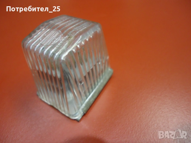 Плафон осветление багажник- ВАЗ, снимка 3 - Части - 54488909
