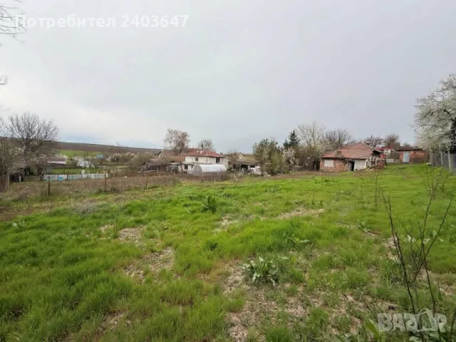 Продавам имот със сграда,гараж и парцел в с.Червена вода област Русе, снимка 18 - Къщи - 53133077