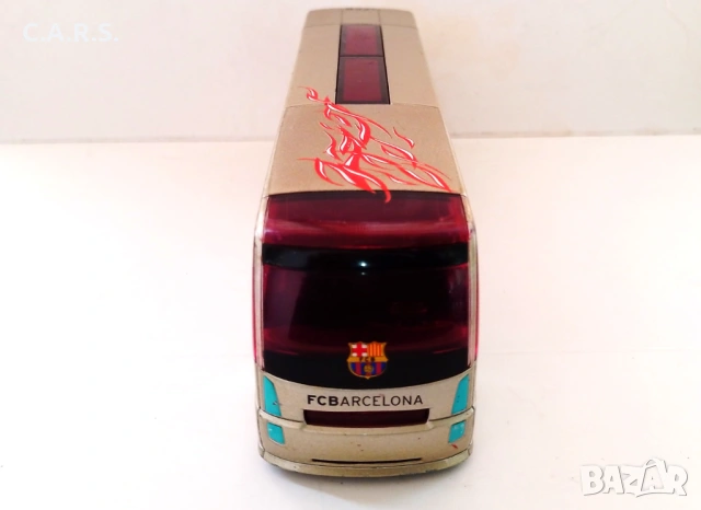 FC Barcelona Team Bus Maisto - Мащаб 1:43, снимка 4 - Колекции - 54443519