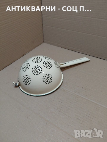 Соц Стар Емалиран Гевгир. НОМЕР 568., снимка 3 - Антикварни и старинни предмети - 54306421