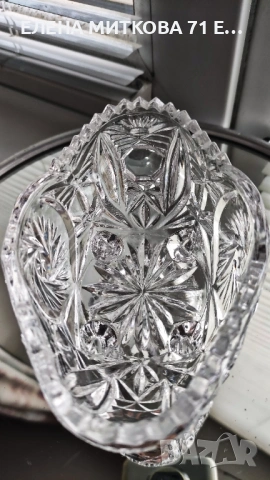 Кристална бонбониера на крачета, снимка 4 - Аксесоари за кухня - 54130797