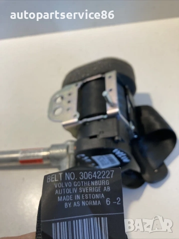 Колан задна дясна седалка за Volvo C30 1.6 TDI 109HP (2012) 30642227, снимка 2 - Части - 54292799