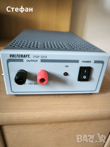 Стабилизиран токоизправител VOLTCRAFT FSP 1212 Настолен захранващ блок 11 - 15 V DC 12 A 