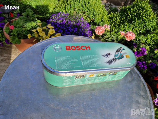 Bosch Акумулаторна ножица за храсти., снимка 5 - Градинска техника - 54742444