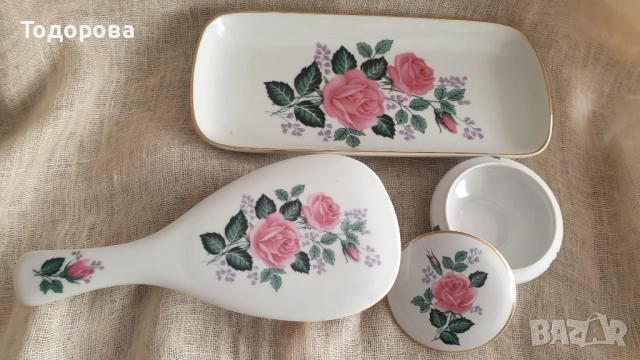 Порцеланов козметичен комплект- 3 броя, снимка 2 - Антикварни и старинни предмети - 54091671