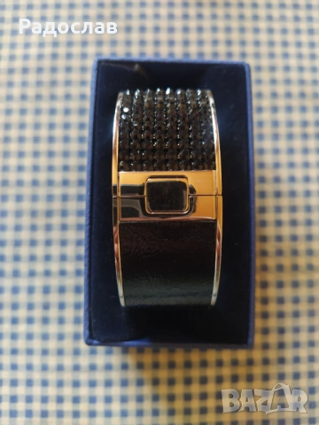 оригинална дамска гривна Swarovski , снимка 3 - Гривни - 54118922