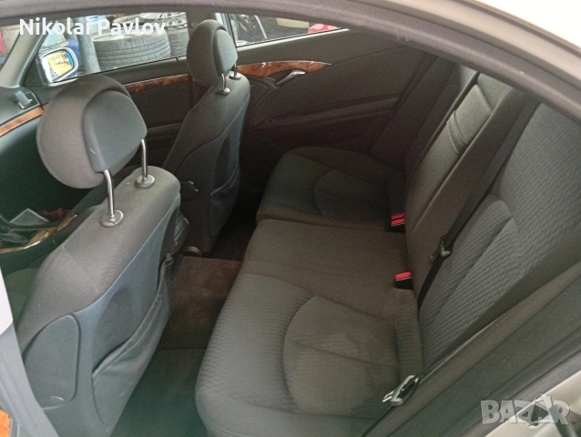 Резервна гума крик ключ и други части за Мерцедес Е Класа , снимка 9 - Части - 54217777