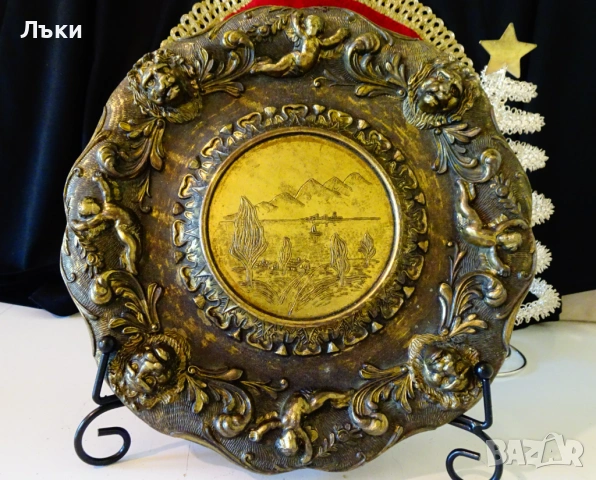 Бронзова чиния с лъвски глави,ангели,пейзаж,печат. 