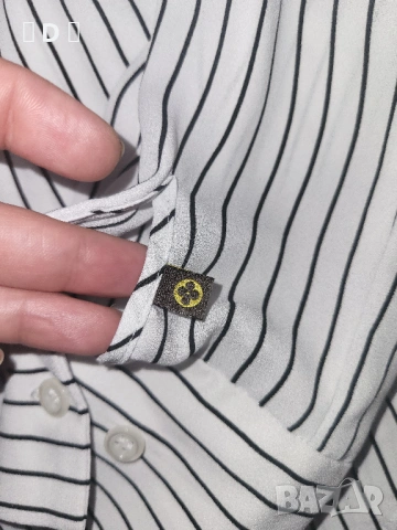 LOUIS VUITTON оригинална риза С-М, снимка 6 - Ризи - 54277597