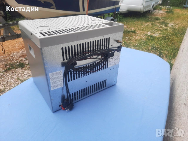 Хладилна кутия DOMETIC RC 1600 EGP  12в 220в и газ, снимка 7 - Хладилни чанти - 55204057