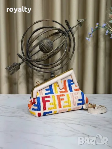 Fendi Нова Дамска Чанта Фенди Различни Цветове , снимка 4 - Чанти - 55316973