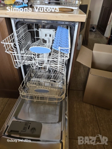 Миялна машина Indesit, снимка 4 - Съдомиялни - 54700827